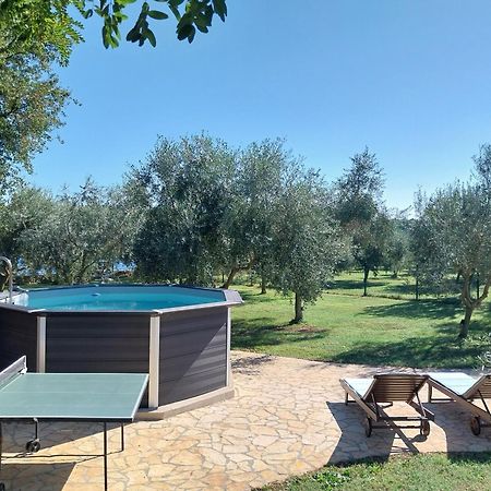 Beach House Ive With Jacuzzi, Pool, Playground And Bbq In An Olive Grove With A Beach, Pomer - Istria المظهر الخارجي الصورة